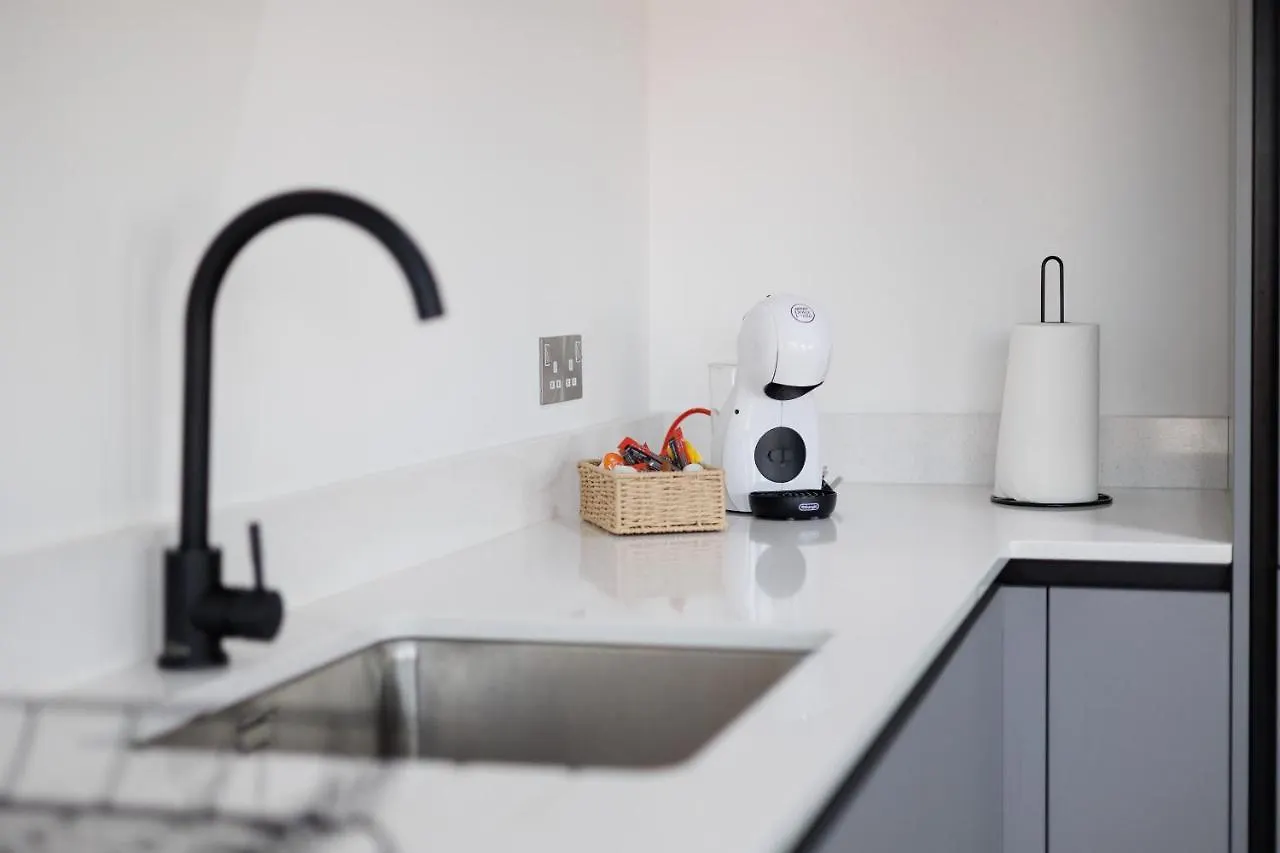 Modern 3 Bedroom Flat In Belfast City Center With Terrace Reino Unido