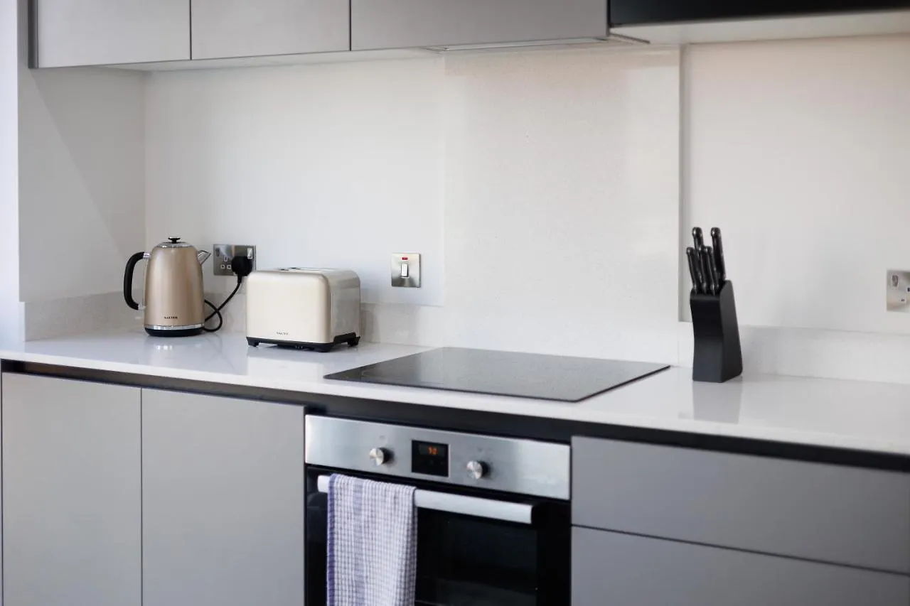 Modern 3 Bedroom Flat In Belfast City Center With Terrace Reino Unido